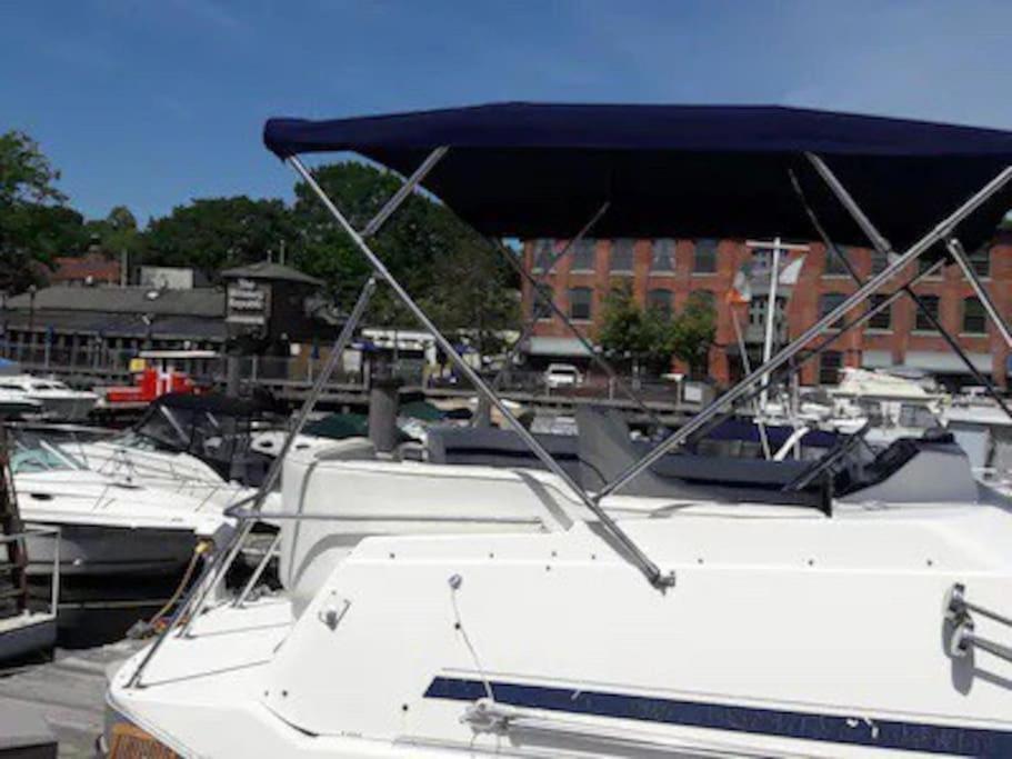 Hotel Waterfront 32' Bayliner Yacht à Providence Extérieur photo